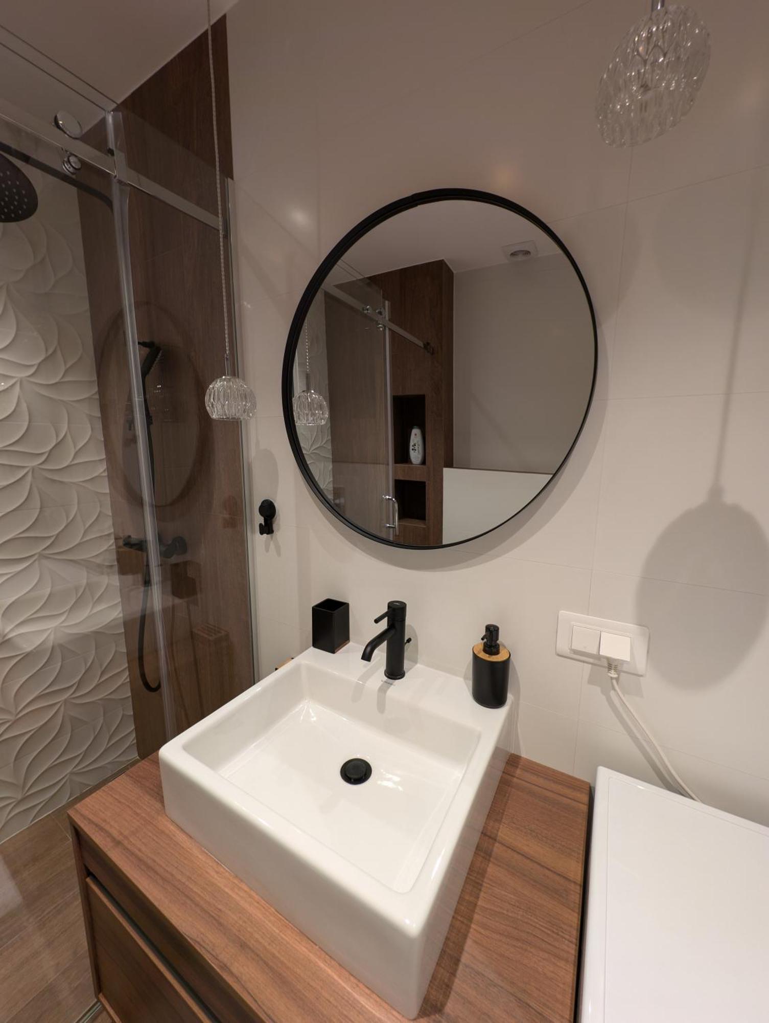 Lux Apartments Harmonia Будва Екстер'єр фото