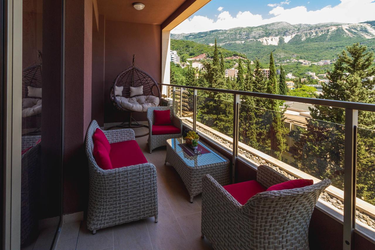 Lux Apartments Harmonia Будва Екстер'єр фото