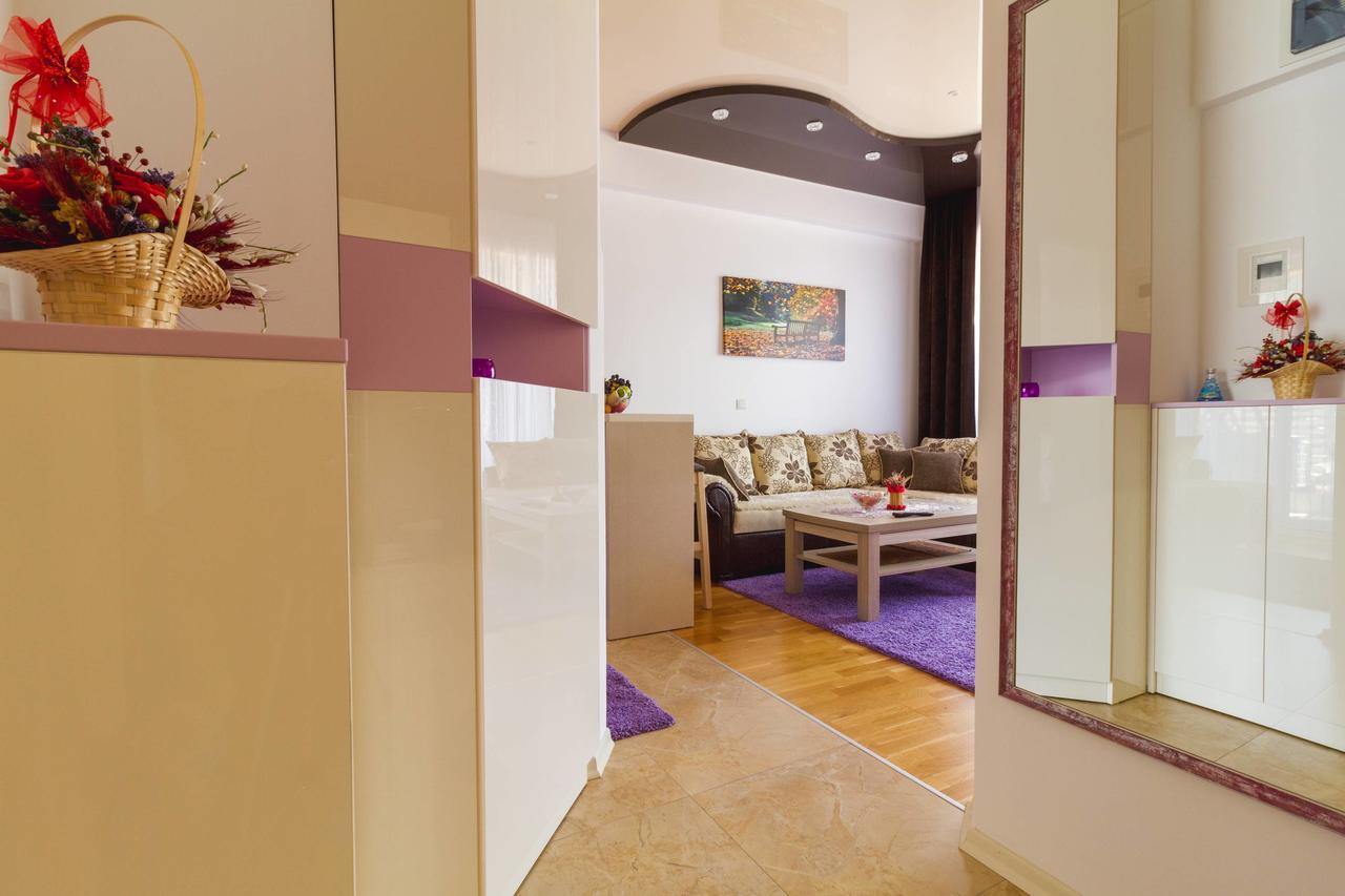 Lux Apartments Harmonia Будва Екстер'єр фото