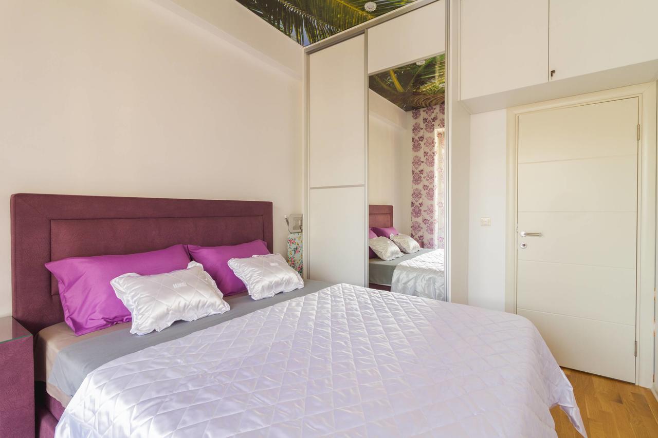 Lux Apartments Harmonia Будва Екстер'єр фото